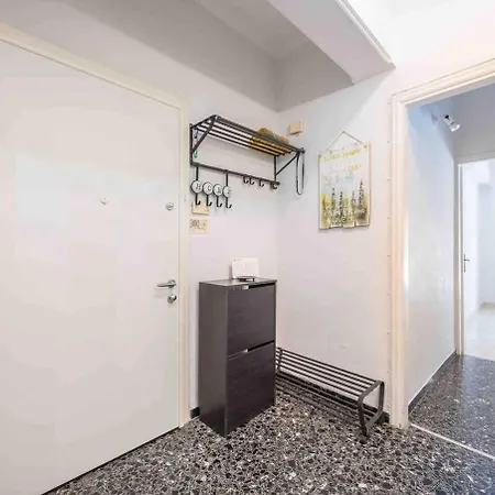 Apartment In The Alimos Marina Athens