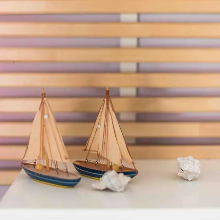 Apartment In The Alimos Marina Athens