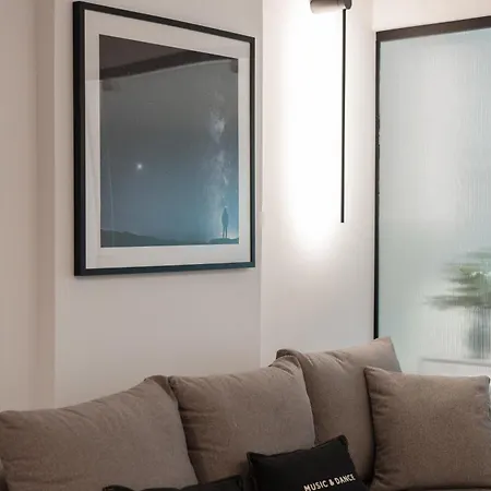 Kosmos Luxury Residences Apartment *