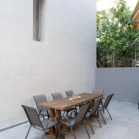 Vitsas House By Greece Athens