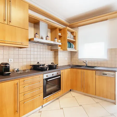 Bright And Luxurious 2br In Glyfada * Athens