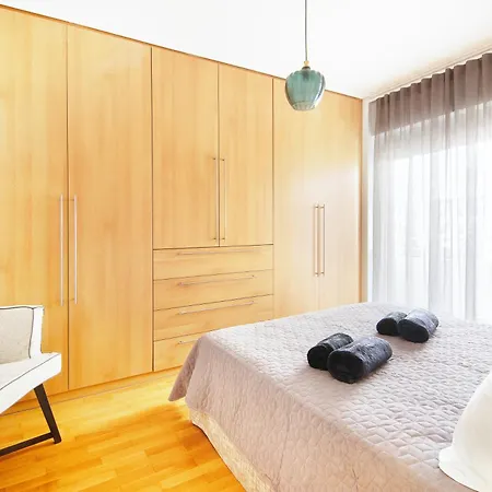 Bright And Luxurious 2br In Glyfada Athens