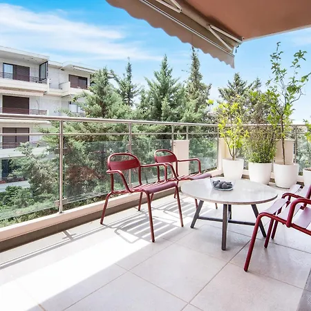 Bright And Luxurious 2br In Glyfada Athens