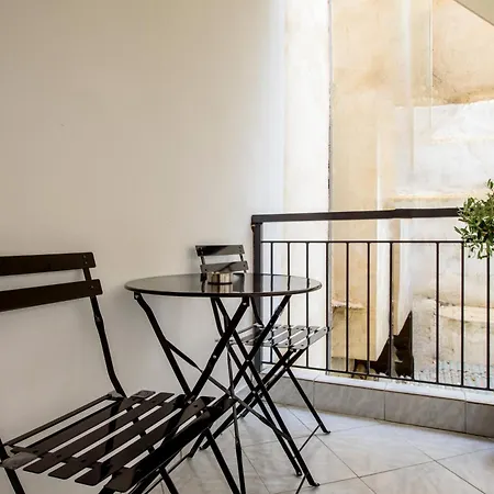 Apartment Spacious And Modern One Bedroom *