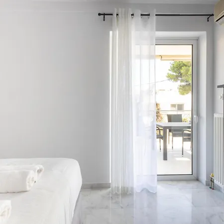 Apartment Elegant Coastal Haven Fully Renovated 3-bedroom *