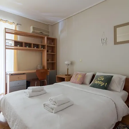Apartment 2 Bedroom In Marousi