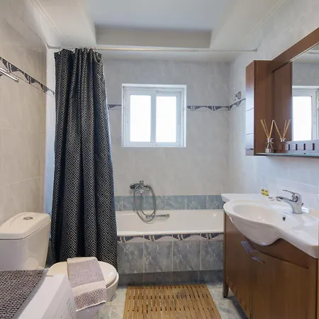 Apartment 2 Bedroom In Marousi *