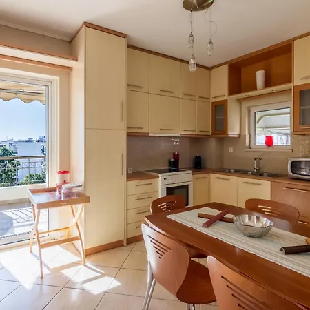2 Bedroom In Marousi Apartment