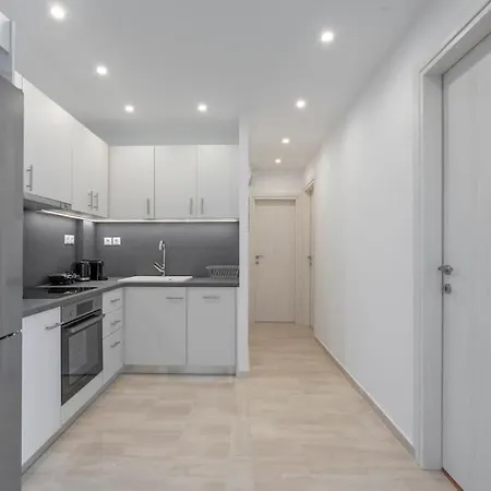 Riviera 2br Luxury *