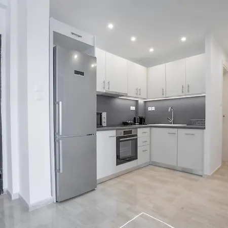 Riviera 2br Luxury Athens