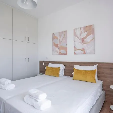 Riviera 2br Luxury Apartment Athens