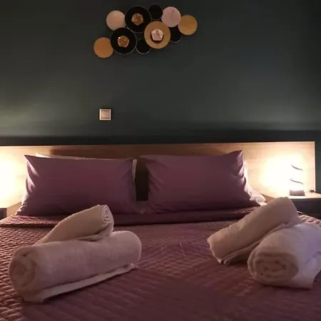 Mary's Apartment, Zografou Διαμέρισμα