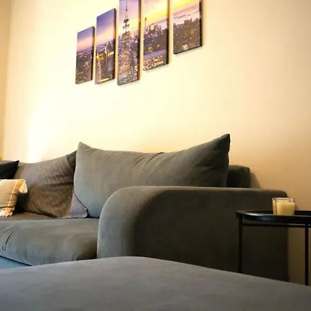 Mary's Apartment, Zografou Διαμέρισμα *