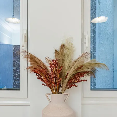 ιkia Plaka - Timeless Elegance In Apartment Athens