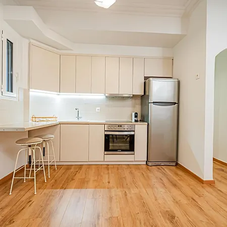 Apartment ιkia Plaka - Timeless Elegance In