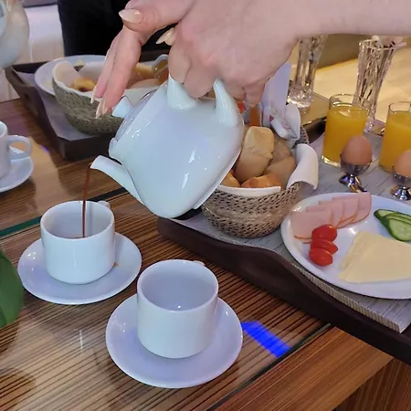 Lacoba Hotel 2*