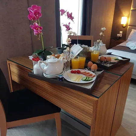 Hotel Lacoba 2*