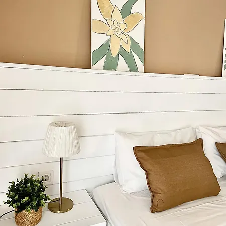 Comfy And Spacious Two Bedroom With Balcony Appartement