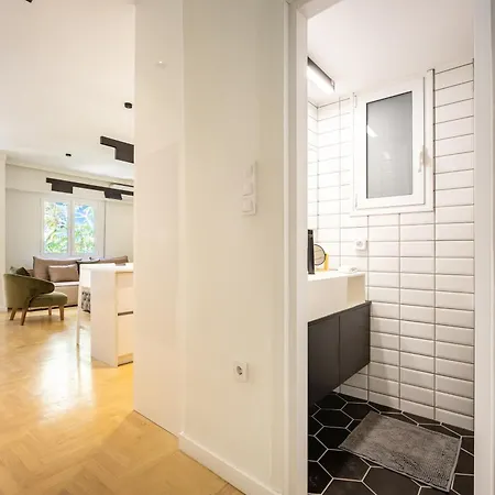 En Kallimarmaro Apartment Athens