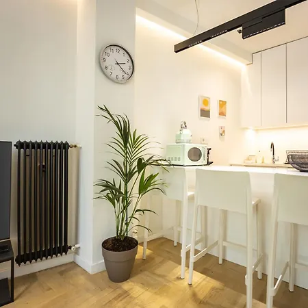 En Kallimarmaro Apartment Athens