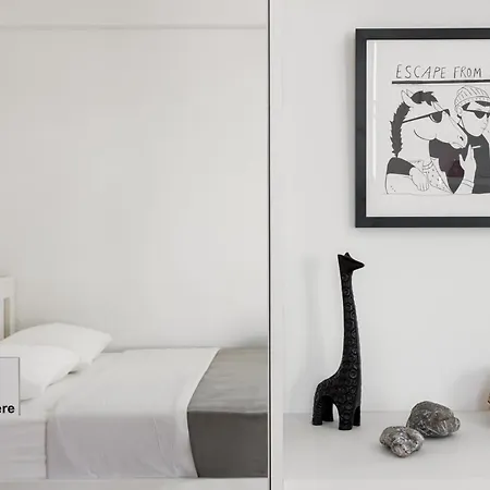 Large Terrace Apartment *