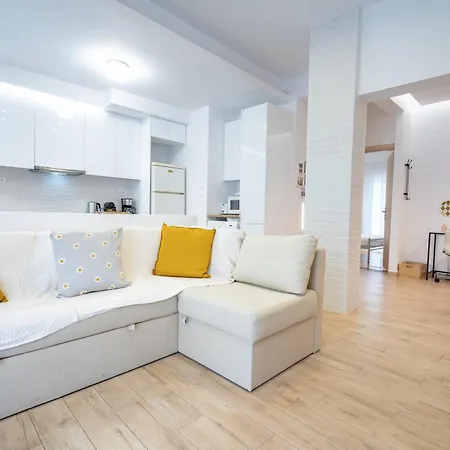 Apartamento Train Station Flat For 4 Persons