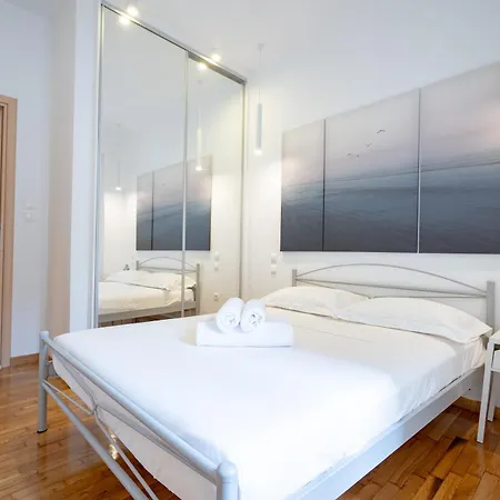 Train Station Flat For 4 Persons Atenas