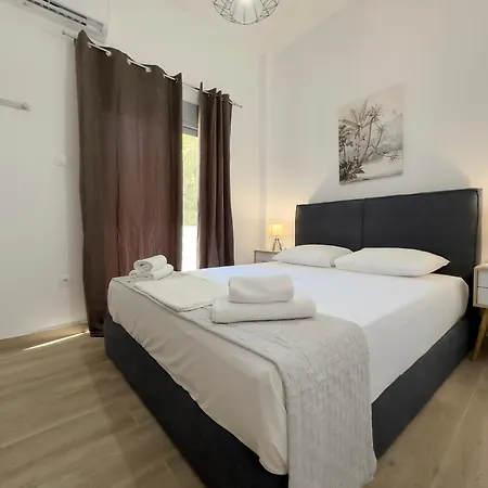 Monterey I1 54 Sqm Cozy In Paleo Faliro