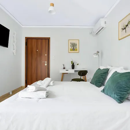 Sky & Acropolis View Rooftop Apartment! Apartment Athens