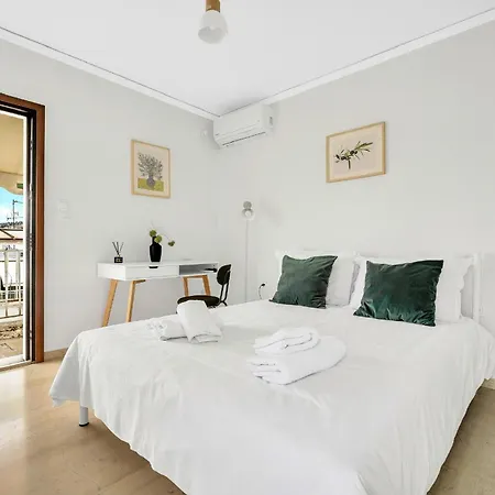 Sky & Acropolis View Rooftop Apartment! Apartment *
