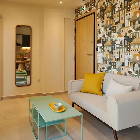 Rastoni Acropolis Uniquely Located Stylish Apartment *