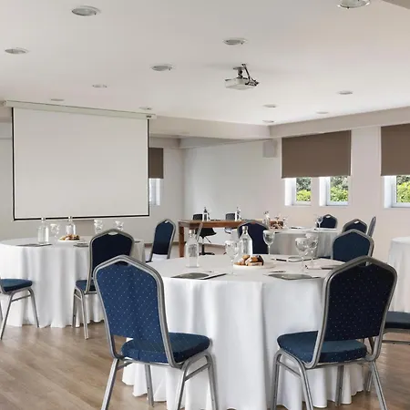 Hotell Civitel Attik & 4*