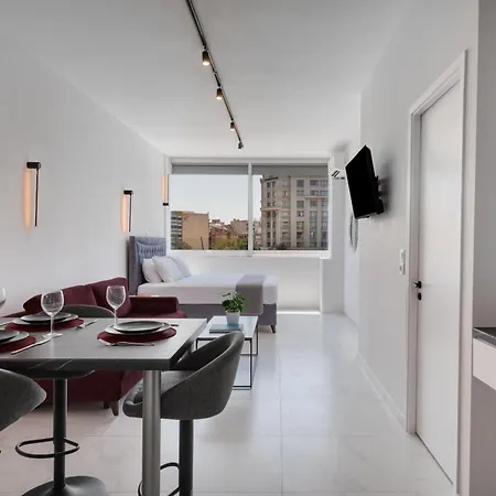 Apartament 1 *