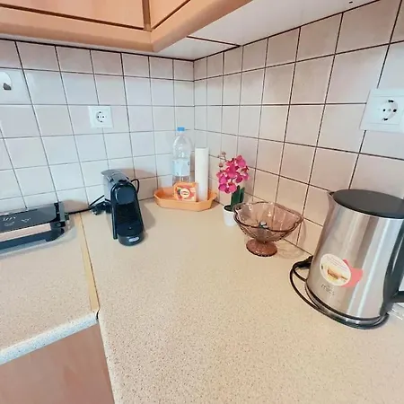 近图书馆宽敞露台spacious Terrace Near Library * Афины