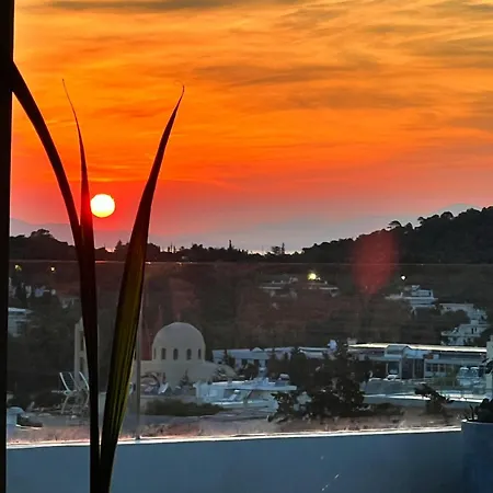 Apartment Vouliagmeni Panoramic 200m2 Rooftop & 25m2 Loft