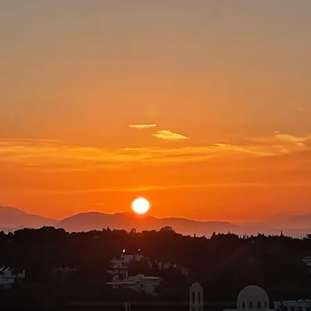 Vouliagmeni Panoramic 200m2 Rooftop & 25m2 Loft *