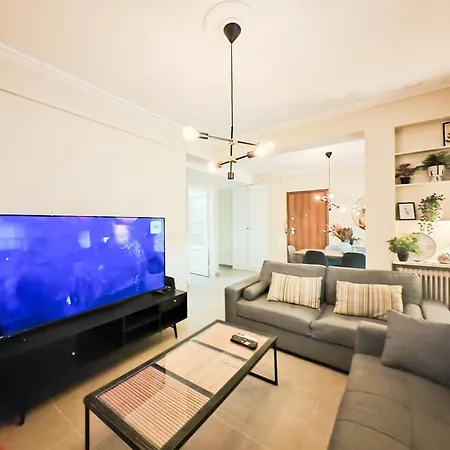 Acharnon Appartement *