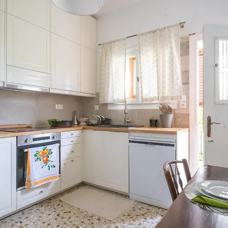 Magnificent Voula Apartment *