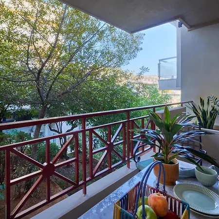 Rastoni Acropolis Uniquely Located Stylish Athens