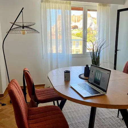 Pari's House In Plaka Apartment