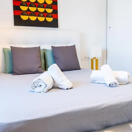 Sonata Deluxe With 3 Bedrooms Apartment