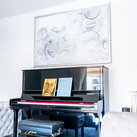 Sonata Deluxe With 3 Bedrooms Apartment *