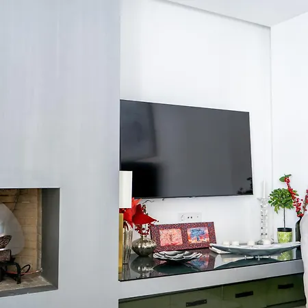 Sonata Deluxe With 3 Bedrooms Apartment