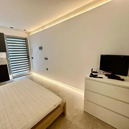 Spot Apartment *