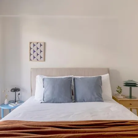 Marousi Urban Escape 2bd By Upstreet *