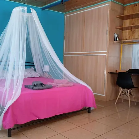 The Filopappou Hive Apartment