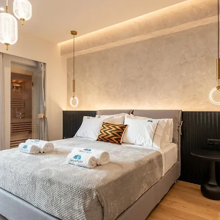 Derouse Eva Jacuzzi & Sauna דירה *