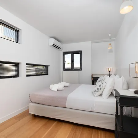 Psirri 1br Loft With Acropolis View