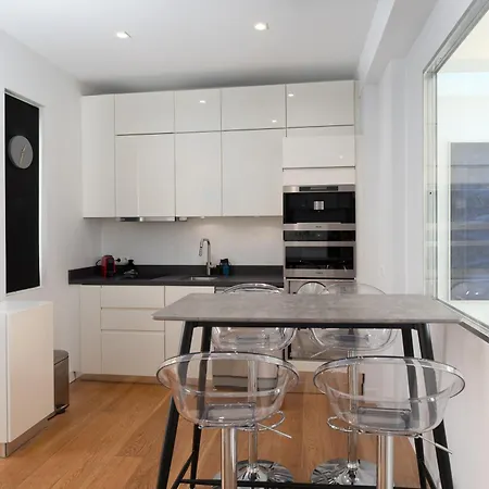 Psirri 3br Luxury With View Athens