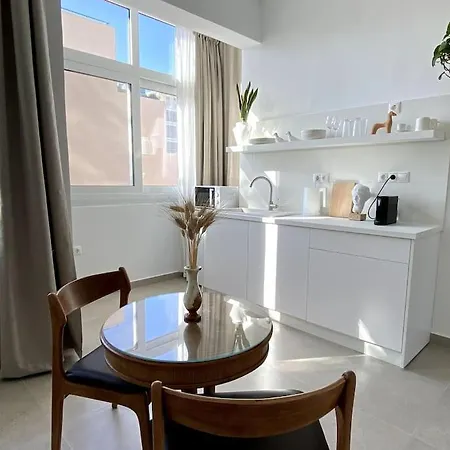 Apartment Stylish In Psyri Athens